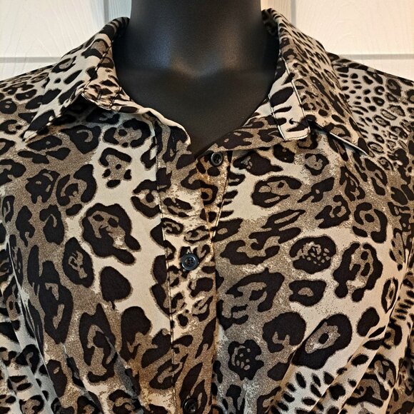 L.N.V. Cheetah Print Blouse - Picture 2 of 7